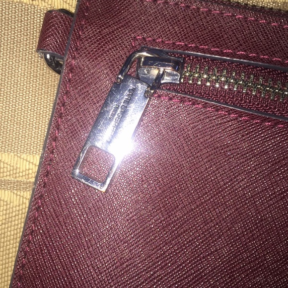 Karl Lagerfeld Wristlet - Picture 4 of 8